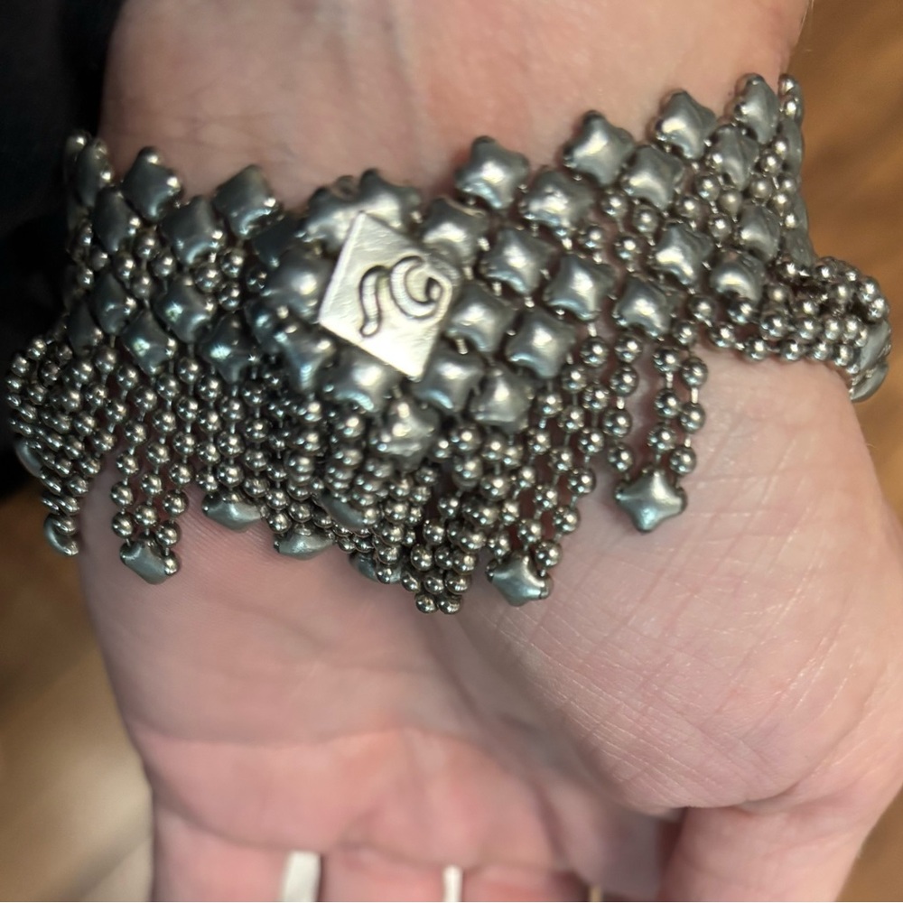 SG Liquid Metal Chainmail Bracelet with fringe detail - Picture 4 of 9